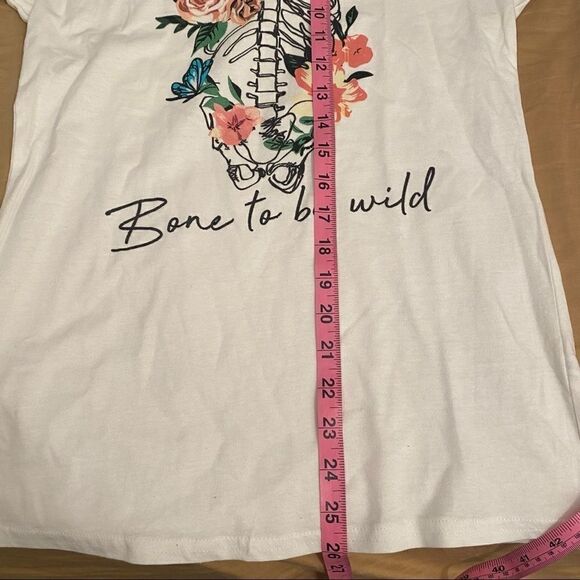 NWT Stunner California cream 100% cotton “bone to be wild” graphic short sleeve - Picture 5 of 5
